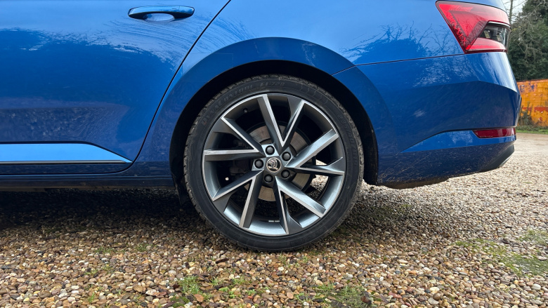 Skoda Superb 1.5 TSI Sport Line Plus 5dr DSG Petrol Estate